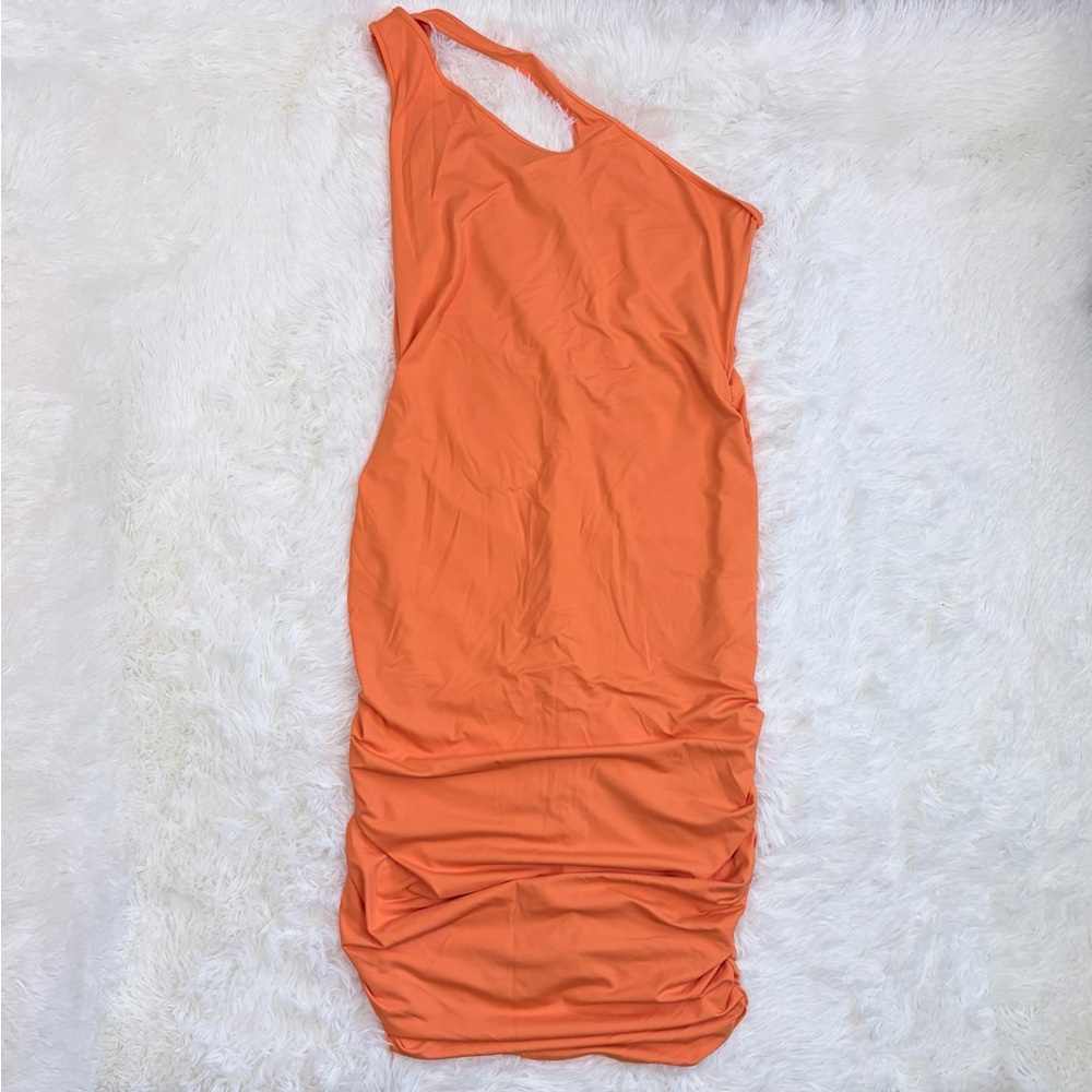 Forever 21 Cut Out One Shoulder Midi Dress